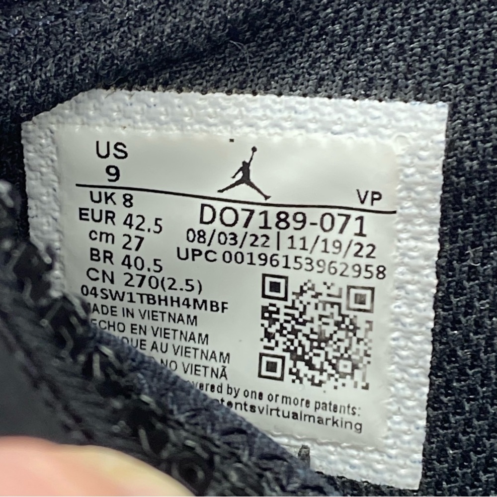 JORDAN Why Not Zero 0.6 Black Gold White Men’s 9 Basketball Sneakers DO7189-071 - Picture 15 of 16